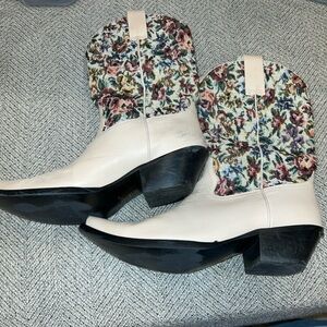 Floral White Women's Boots